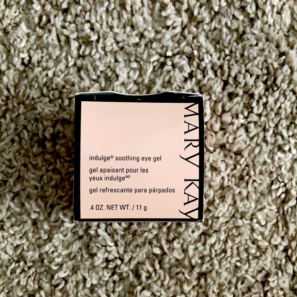Mary Kay indulge soothing eye gel